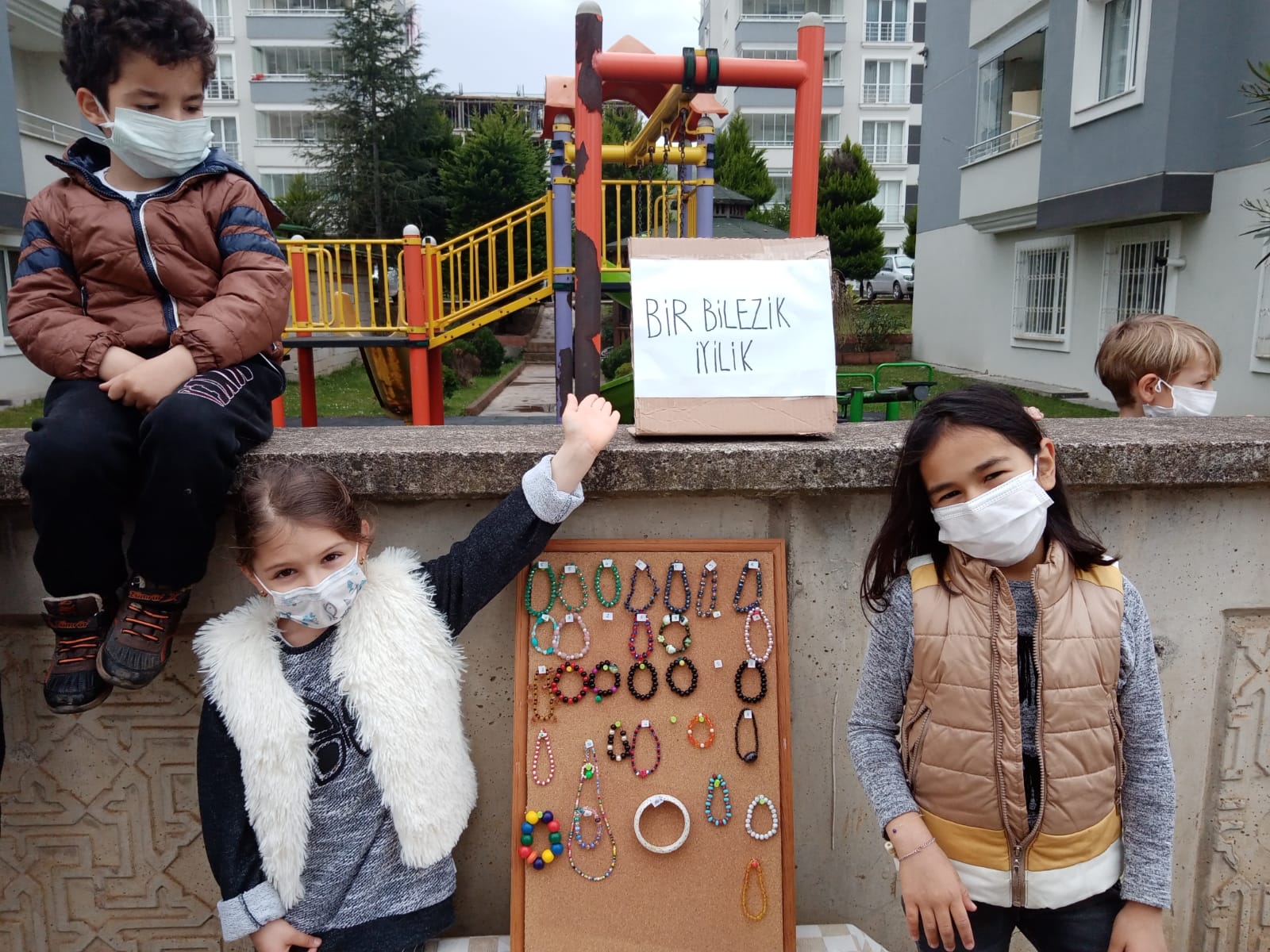 BİR BİLEZİK İYİLİK PROJESİ