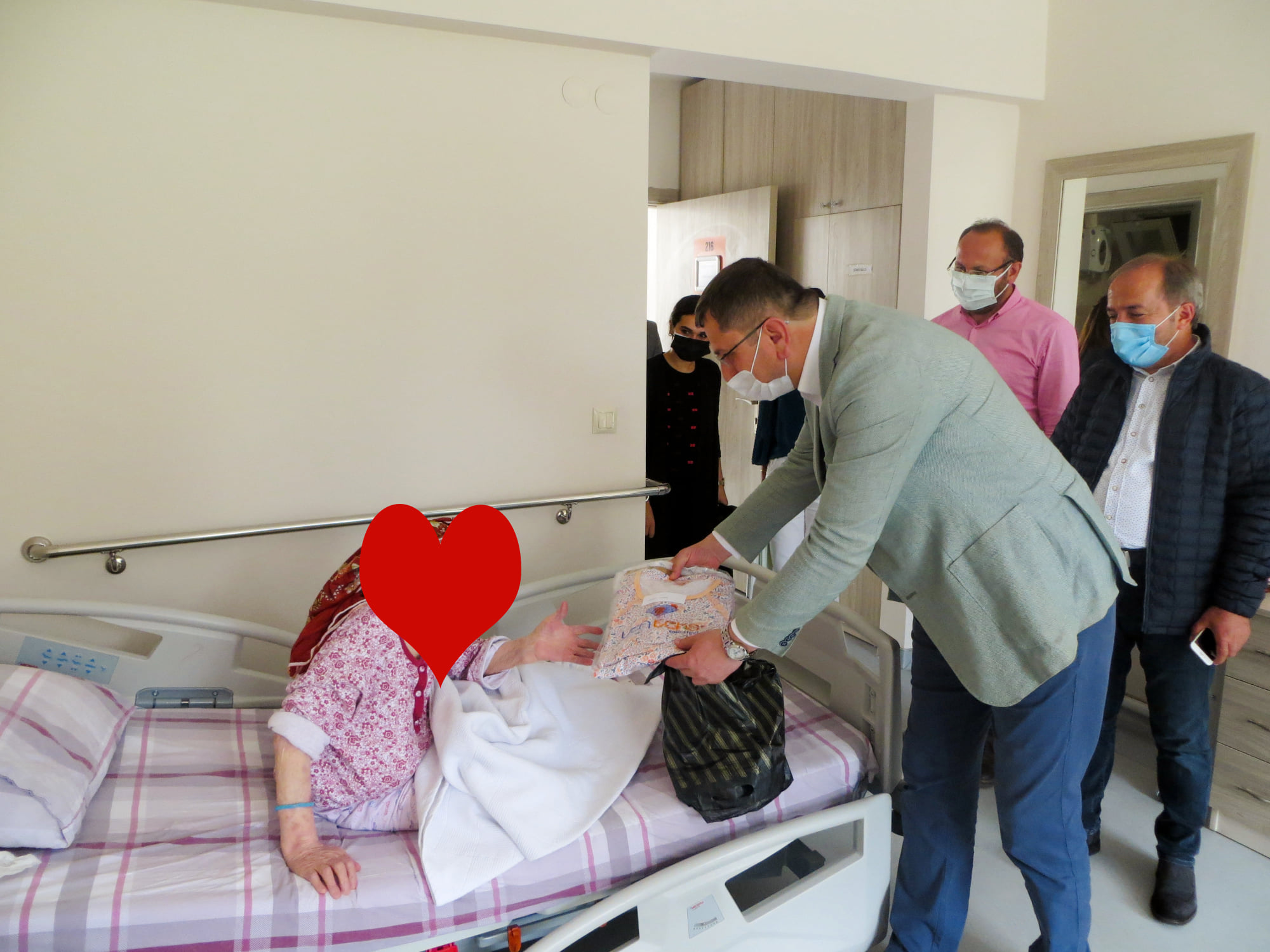 KARATAŞ, “HAYATIMIN EN ANLAMLI ZİYARETLERİNDEN BİRİ..”