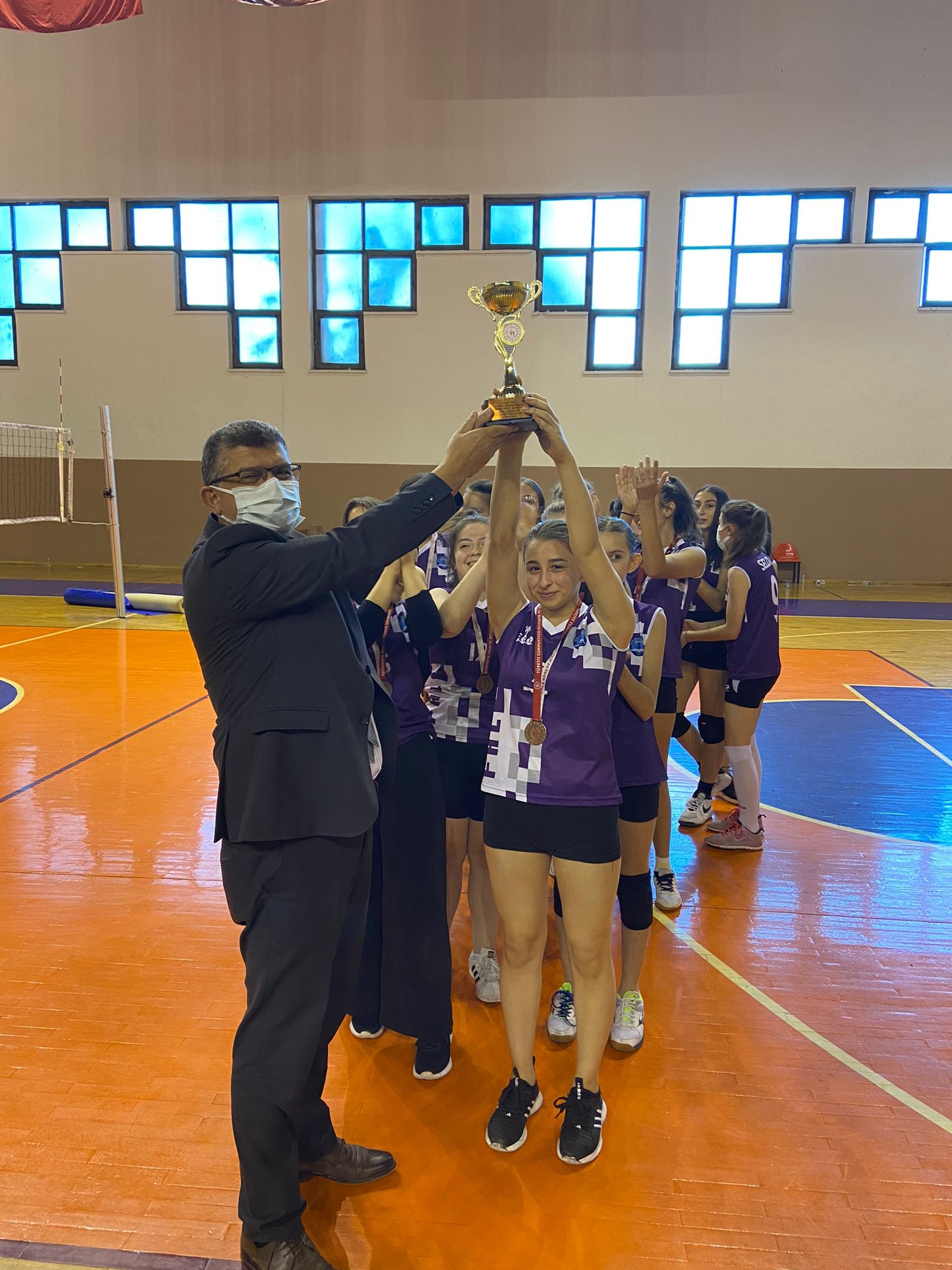 Futbol ve Voleybol Turnuvaları sona erdi.