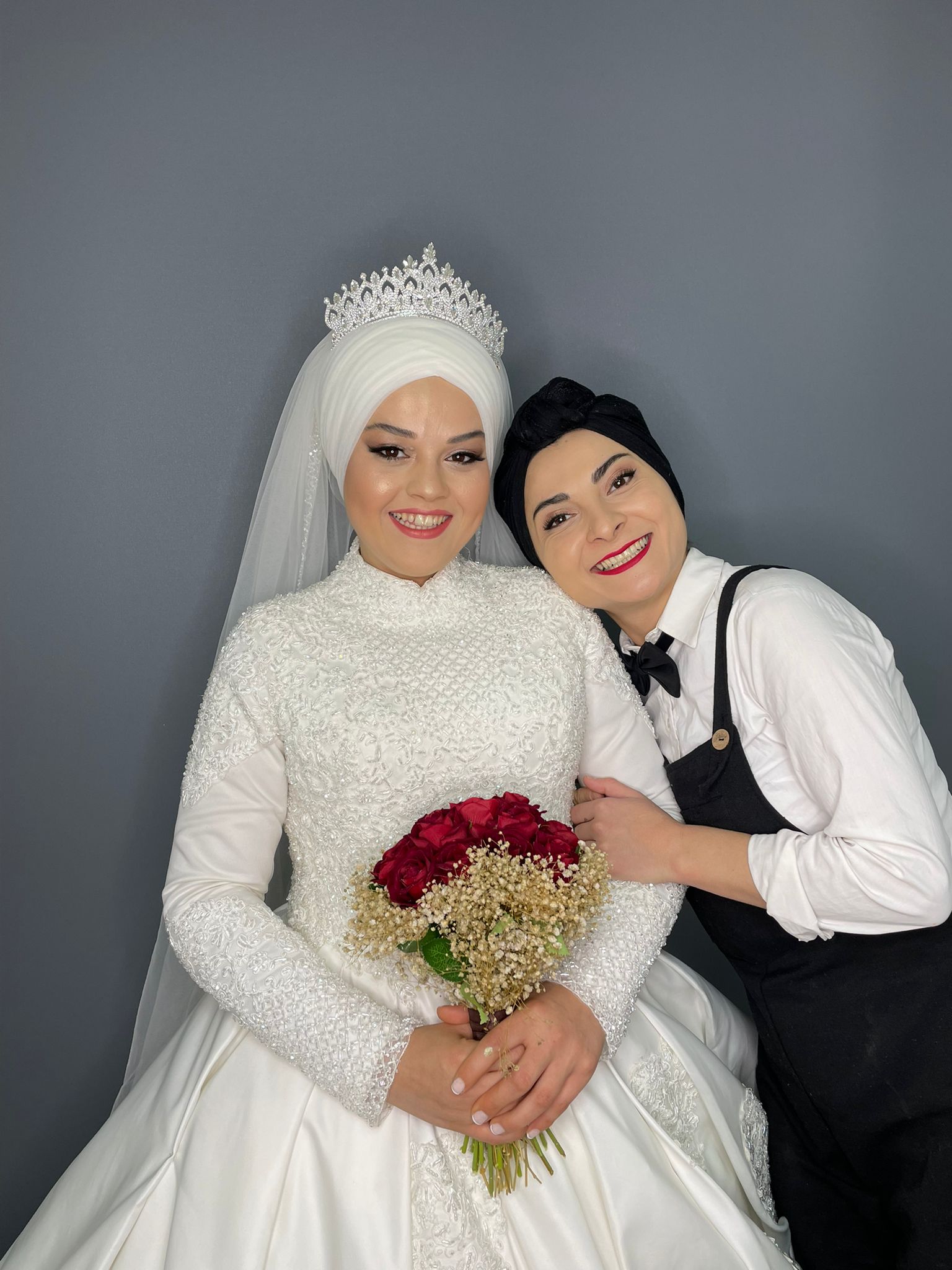Gelinlerin en güzel günlerine hazırlanışı özen istiyor