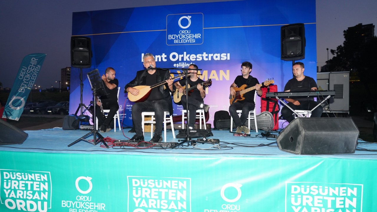 FATİH YAMAN KENT KONSERİ BEĞENİYLE İZLENDİ
