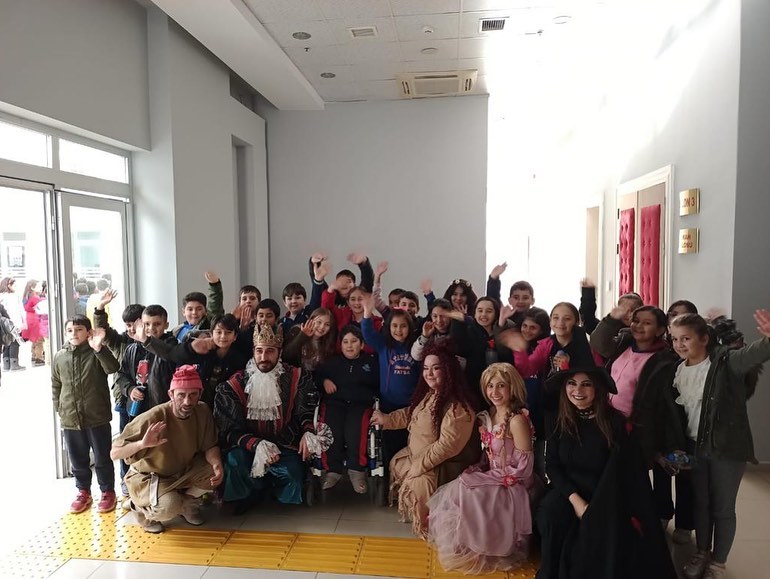 OBBKT İLÇELERDE ÇOCUKLARLA BULUŞUYOR