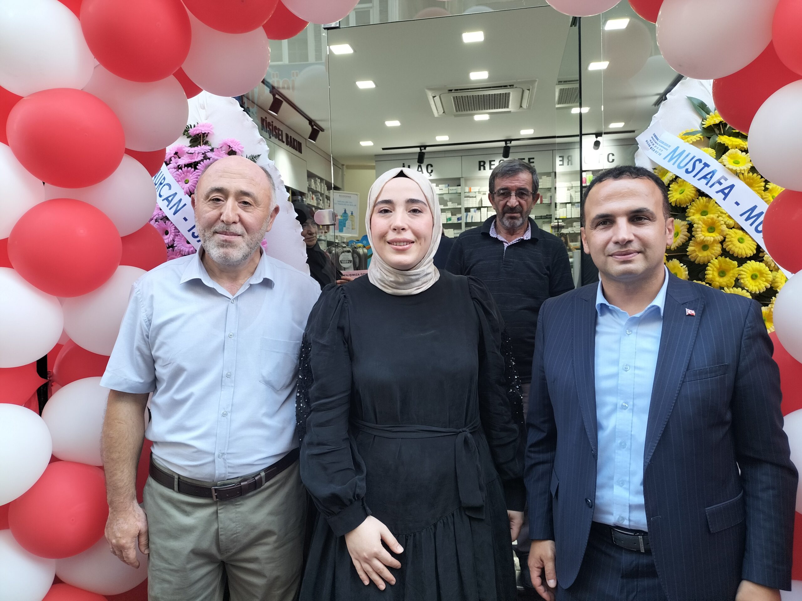 “Ayşenur Eczanesi” Açıldı