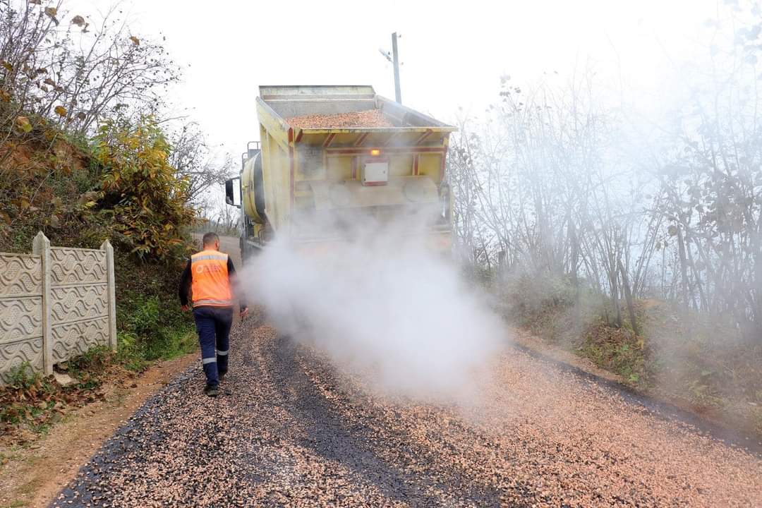 ÇATALPINAR KARAHAMZA YOLU ASFALTLANDI