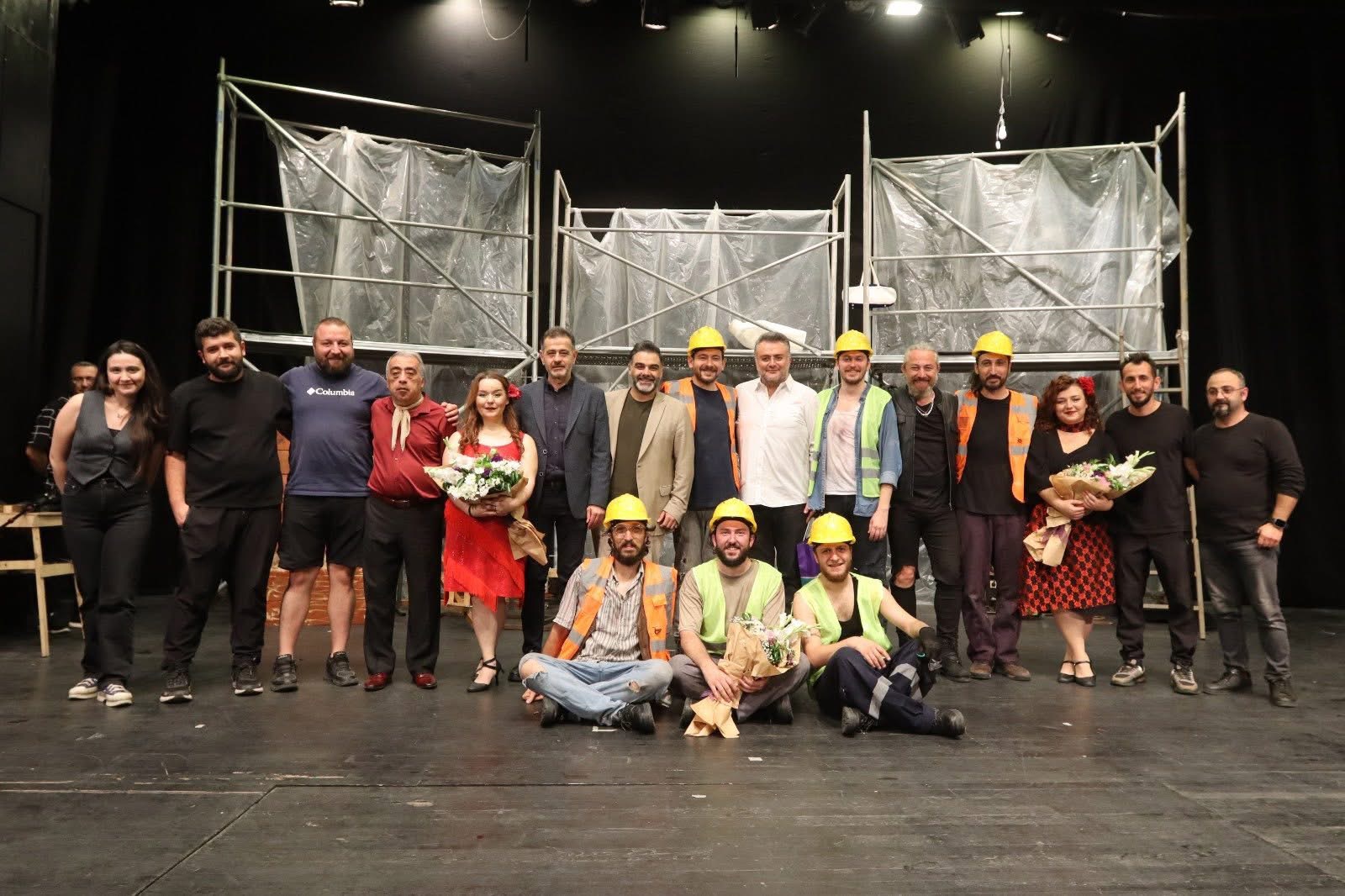 OBBKT, ADANA ŞEHİR TİYATROLARI FESTİVALİNDE İZLEYİCİDEN TAM NOT ALDI
